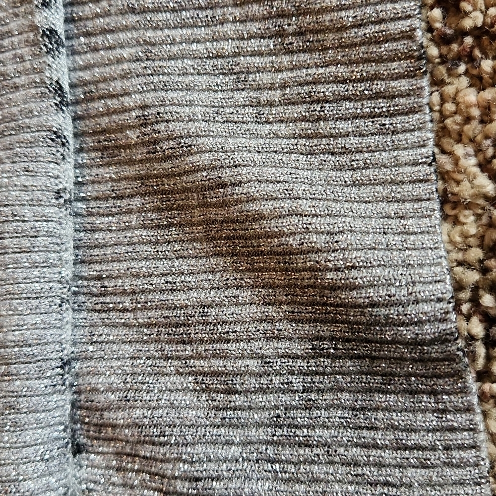 💕Cache Silver metallic sweater💕 - Picture 7 of 7